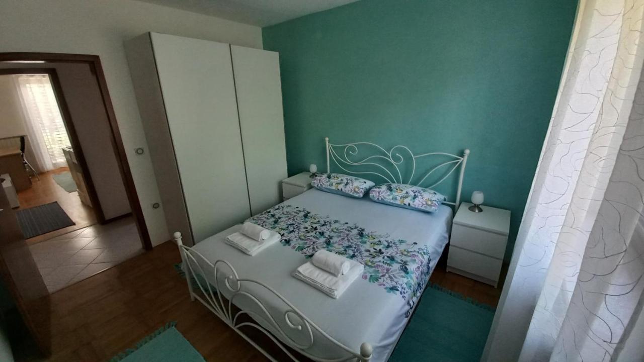 Apartma Nona Roza Згорнье-Шкофье Экстерьер фото